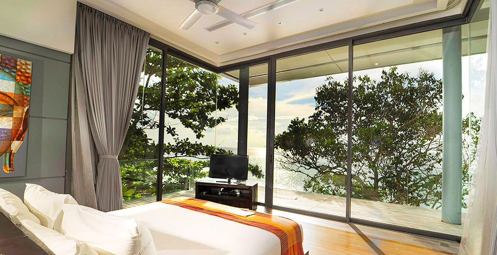 Villa Amanzi Kamala - Bedroom with exquisite view